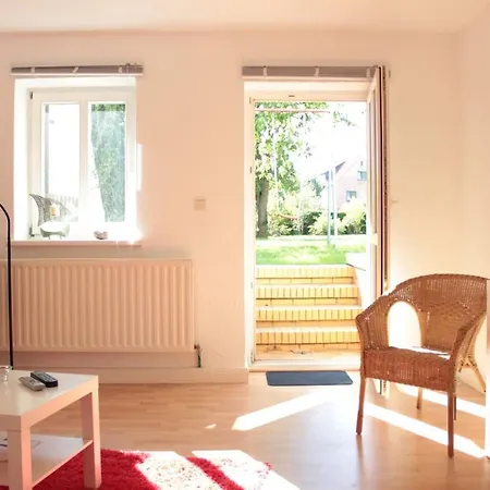 Grosse, Schone Gartenwohnung In Historischer