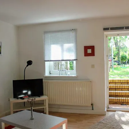 Grosse, Schone Gartenwohnung In Historischer *